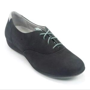 Dansko Kimi Oxford Lace Up Size 39 Flat Shoe Black Nubuck